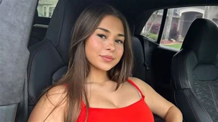 Enjoy The Hottest Sophie Rain Jerk Off To Celebs Videos