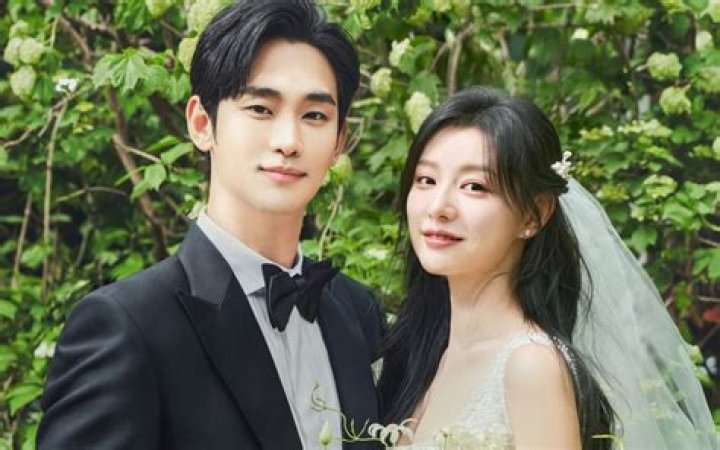 Kim Soo Hyun And Kim Ji Won: Are The Co-Stars Dating?