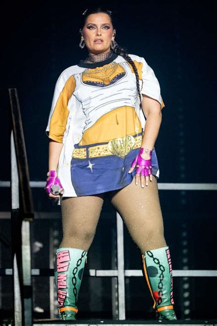 Uncovering The Reasons Behind Nelly Furtado's Weight Gain